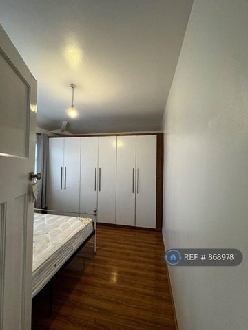 3 bedroom detached house to rent - Photo 4