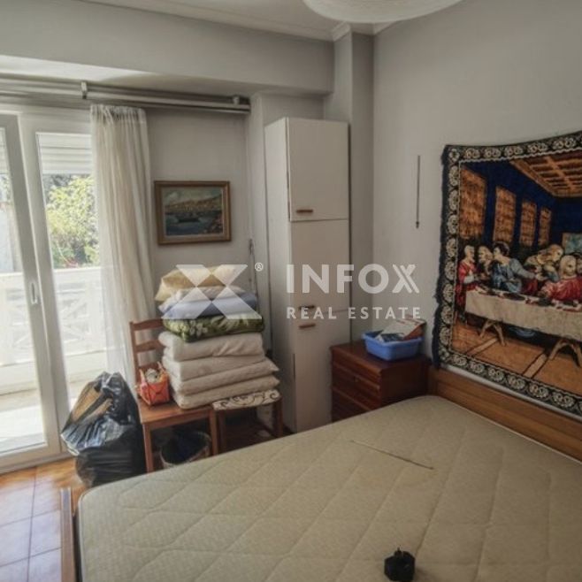 Εξαιρετικο ακινητο στην περιοχη της Καλαμαριας!Το διαμερισμα ειναι οπισθιο και ησυχο απο την οχληση της πολης.Ειναι επιπλωμενο και ετοιμο για ιδιοκατοικιση αλλα και επενδυση! - Photo 1