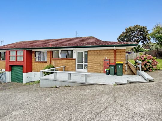 28A Birman Close, Half Moon Bay, Auckland - Photo 1