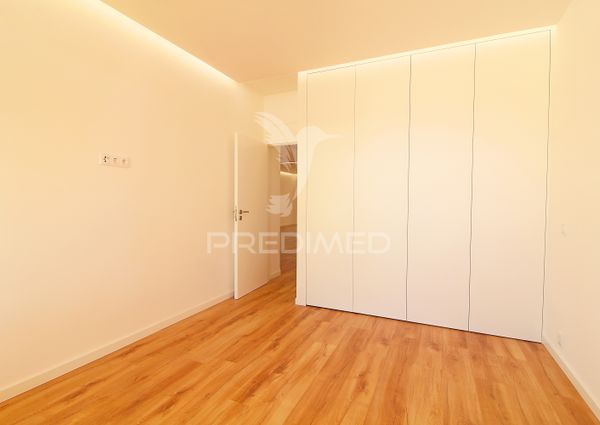 Apartamento T2+1 em Faro