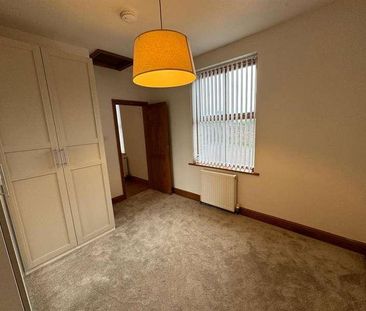 Manor Street, Hartshead Moor, Cleckheaton, BD19 - Photo 5