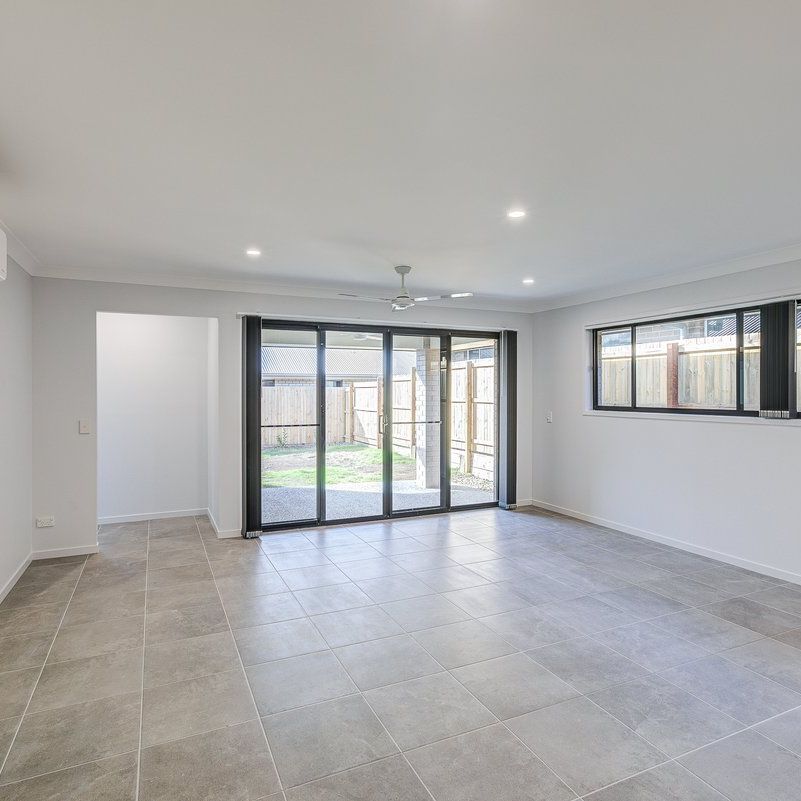 Brand New Family Home! - Photo 1