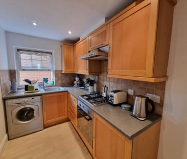 2 bedroom flat to rent - Photo 6
