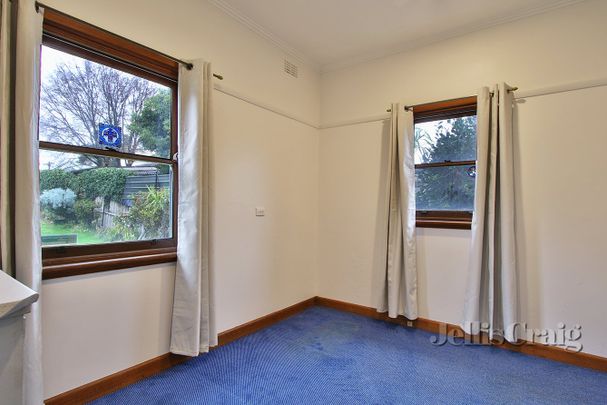 4 Malcolm Court, Mount Waverley - Photo 1