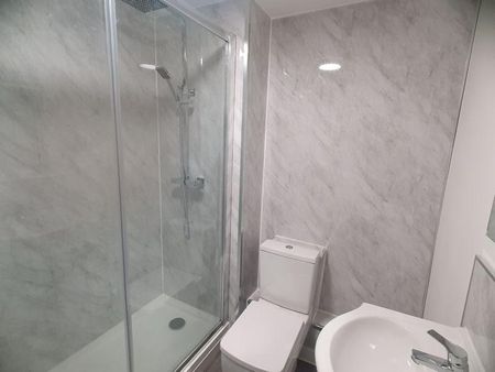 2 bedroom apartment to rent - Photo 5