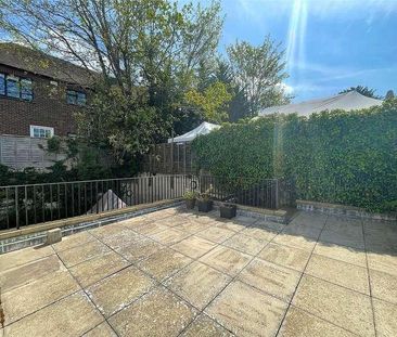Epsom Road, Guildford, Surrey, GU1 - Photo 1
