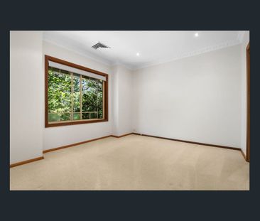 Spacious Family Home with Multiple Living Areas - Photo 3