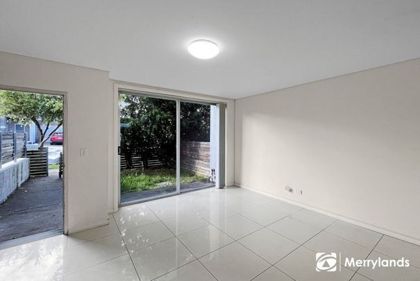 Spacious townhouse with lots to offer - Photo 1