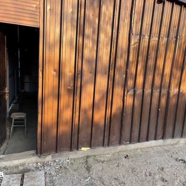 spatiu si boxa depozitare - Photo 1