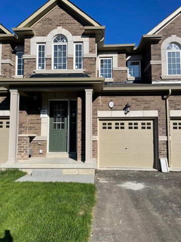 33 Benhurst Cres, Brampton, ON L7A 5A2 - Photo 2