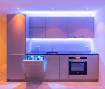 Modern, bright 1.5 ZWHG OG, 9 m² conservatory & 1 PARKING SPACE INC... - Foto 4