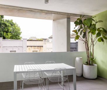 High-quality 1-bedroom apartment close to harbour front. Furnished - Photo 2