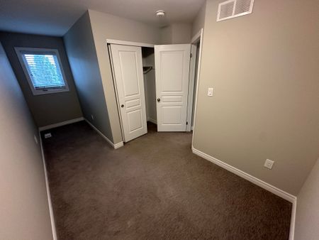 For Lease - 7768 Ascot Circle Unit# 25, Niagara Falls, Ontario - Photo 3