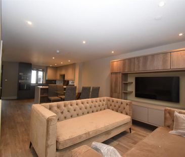 4 bedroom house to rent - Photo 2