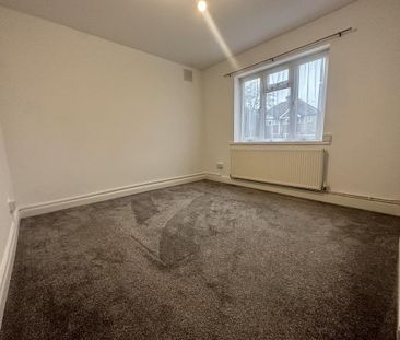 2 bedroom maisonette to rent - Photo 2
