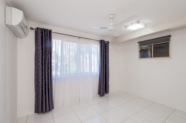 35 Magnolia Avenue, Kin Kora - Photo 1