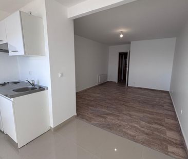 Location Appartement 1 pièce 28m² NICE 06200 - Photo 1