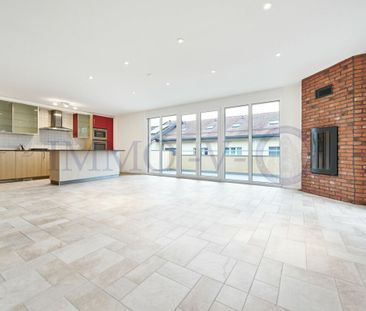 SPACIOUS AND LIGHT-FILLED IN A DUPLOX WITH BALCONY-TERRACE - Foto 5