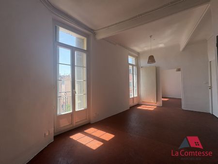 Location Appartement 3 pièces 80m² AUBAGNE 13400 - Photo 2