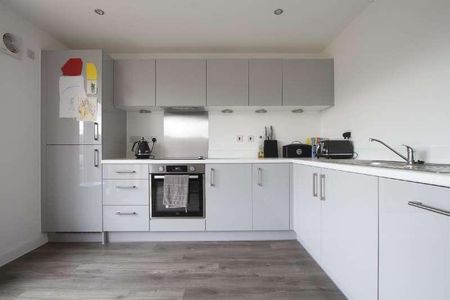 Rhodfa'r Rhyddwen, Caerphilly, Caerphilly - Photo 5