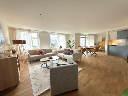 Aussergewöhnliche 3.5 Zimmer-Wohnung mit 115 m² erstmals zu vermieten - Photo 2