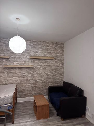 Studio Flat, Bed Studio, LS12 - Photo 2