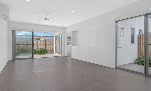 RENT WILL BE $500 PER WEEK UNTIL 24/05/2026 THEN WILL INCREASE TO $550 PER WEEK FROM 25/05/26 - Photo 1