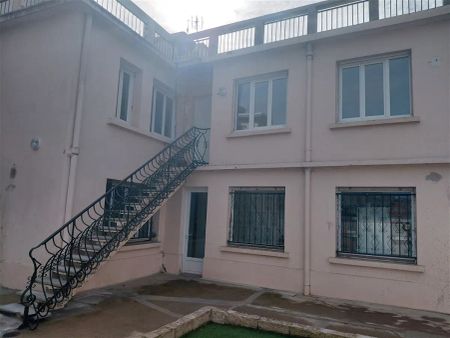 Location appartement 2 pièces - 85.16m² à Lavelanet (09300) - Photo 3