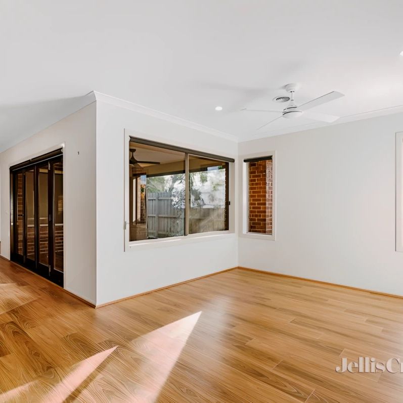 4 Bed, 2 Bath - Photo 1