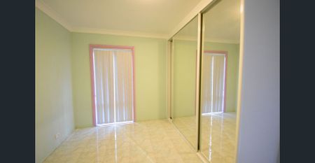 COMFORTABLE & GOOD CONDITION 3 BRICK BEDROOM HOUSE! - Photo 4