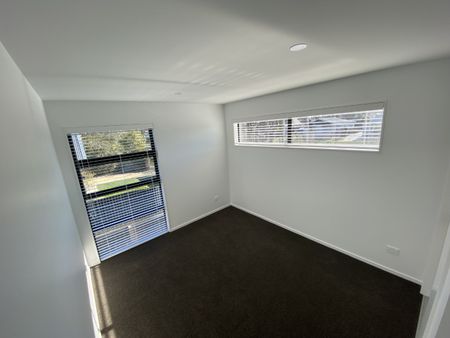 242 Edgeware Road, Edgeware - Photo 3