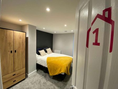 6 bedroom house of multiple occupation to rent - Photo 2