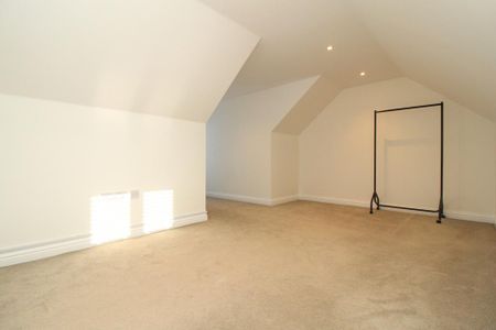 3 bedroom apartment to rent - Photo 3