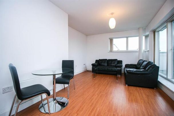 Sinope, Birmingham - Photo 1