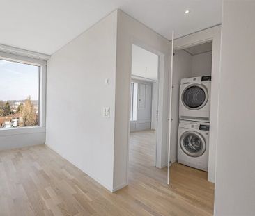 la vie moderne dans la Bäretower = unique et spectaculaire - Photo 6