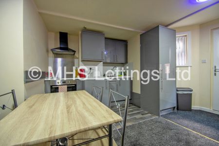 2 Bedroom Flat for rent in Grosvenor Road - Photo 3
