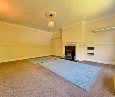 3 bedroom flat to rent - Photo 5