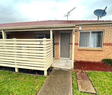 41/80 Queen Elizabeth Drive, Armidale NSW 2350 - Photo 6