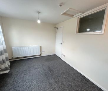 Hamilton Road, Bournemouth - Photo 4