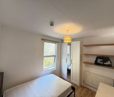Room in a Shared House, Crofton Road, E13 - Photo 6