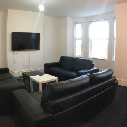 1 Bed - Bolton Road, Salford, - Photo 1