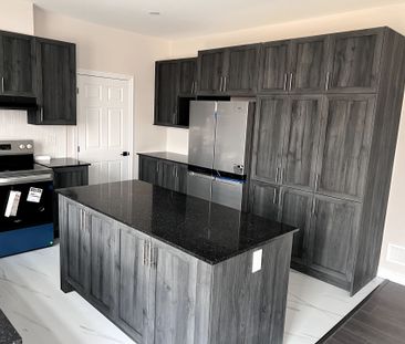 For Lease - 808 Anemone Mews, Barrhaven, Ontario - Photo 1