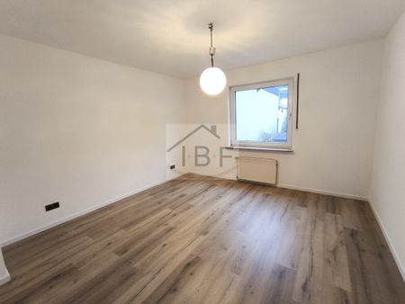 Attraktive Mietwohnung im Erdgeschoss mit Garage, Terrasse und Garten in Siegen-Geisweid - Foto 3