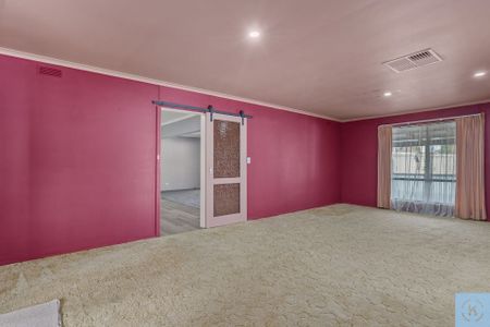12 Hill Street, Tocumwal - Photo 3