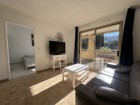 Location Appartement 3 pièces 60m² LE CANNET 06110 - Photo 2