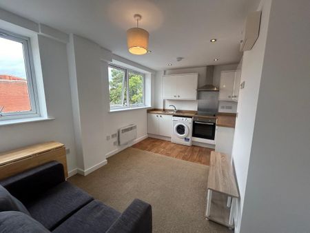1 bedroom flat to rent - Photo 3