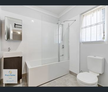 4/49 Qualtrough Street, Woolloongabba, Qld 4102 - Photo 3