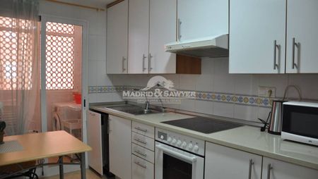 Stunning 2 bedroom apartment with sea views in Aguamarina for rent! - Photo 3