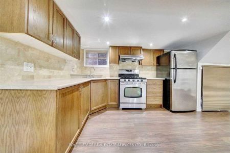 For Lease - 87 Dawes Road Unit# Lower, Toronto, Ontario - Photo 4