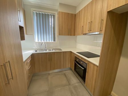 IN THE HEART OF SMITHFIELD! - Photo 4